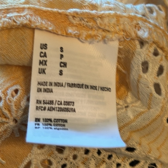 American Eagle Outfitters eyelet off the shoulder stripes 100% cotton Sz S top - Picture 7 of 7